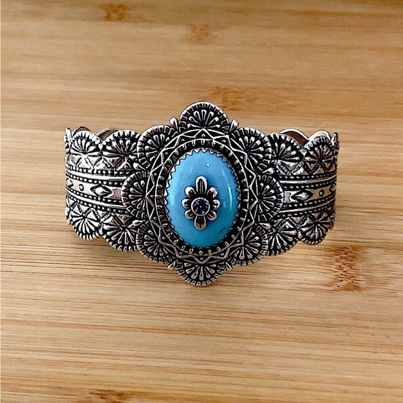 $328  Native American Estate Cuff By Carolyn Pollack  Sterling 925  76.9 Grams - Picture 4 of 6